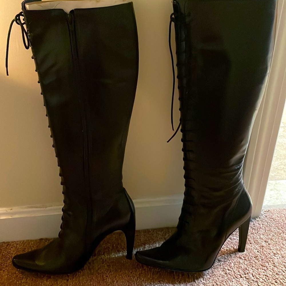 BCBGMACAZRIA BOOTS